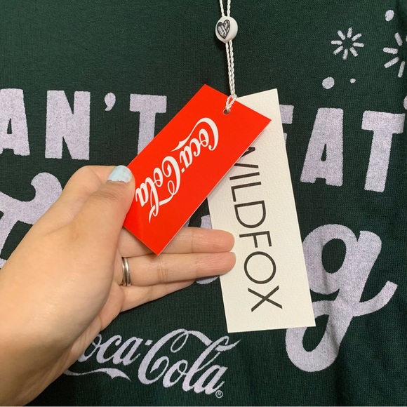 NWT Wildfox Coca Cola Can’t Beat The Feeling Sweatshirt  Pullover Sz Small - Picture 4 of 4
